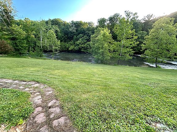 4th image of 2364 Cedar Cliff Rd