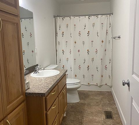 5th image of 1026 Emmett Loop