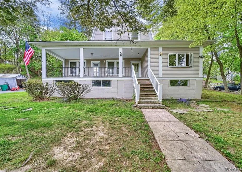 95 Lake Ave #2