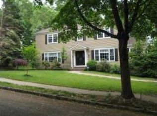 5 Mohawk Pl, Randolph, NJ 07869