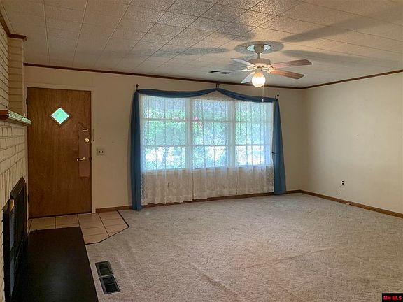 3rd image of 2511 Russell Ln