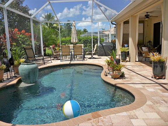 Custom Pool lagoon finish