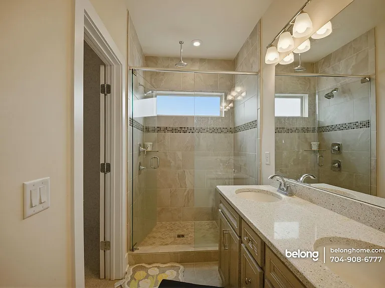12033 Brooklyn Ave — Photo 10