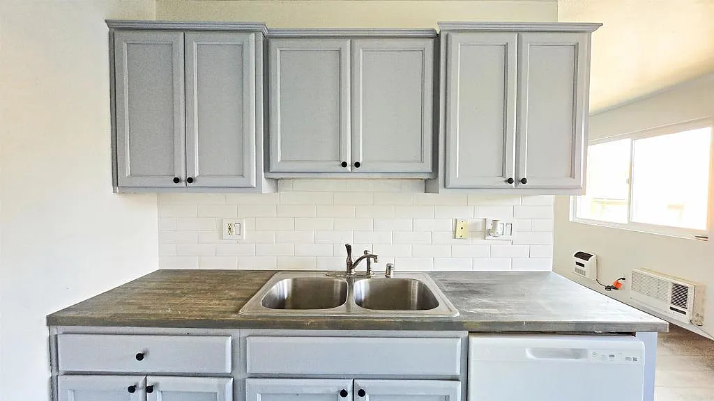 2 bed, 753 sqft, $2,399 — Photo 4