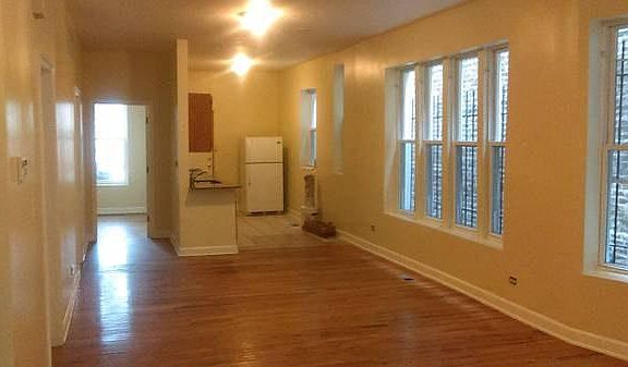 4th image of 6507 S Ingleside Ave #1