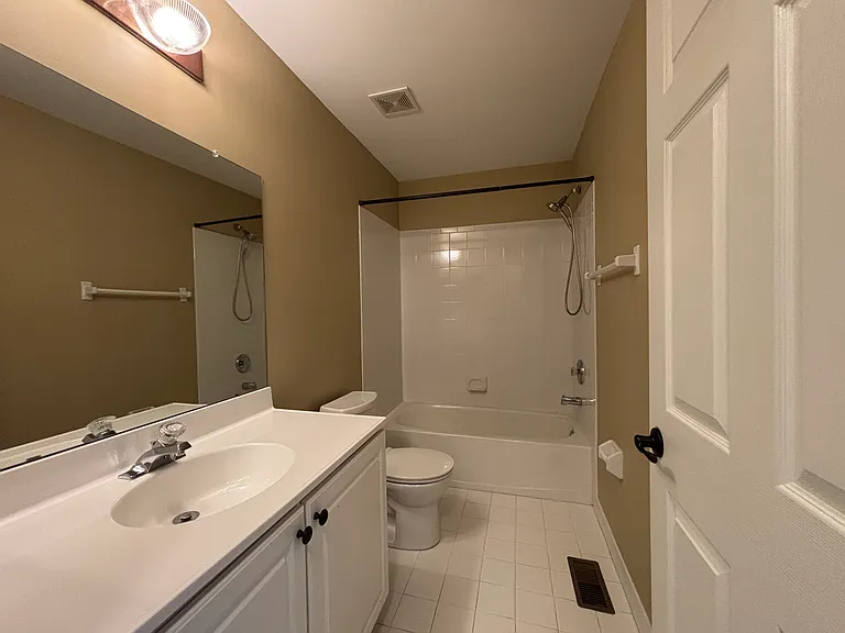 48 Weaver Dr #48 — Photo 25