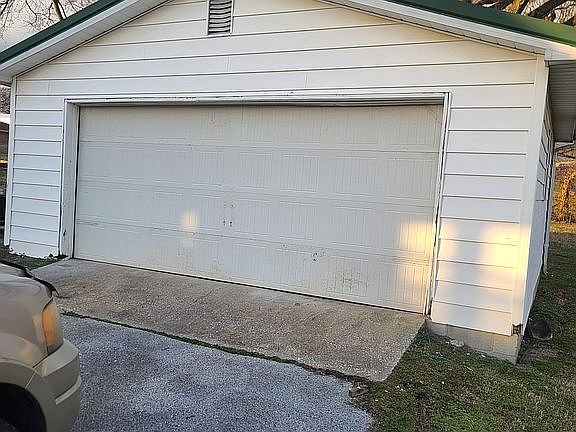5th image of 110 W Nashville St