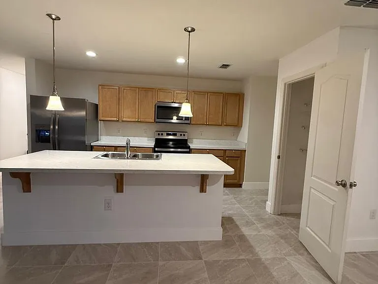 1256 Papaya Cir — Photo 12