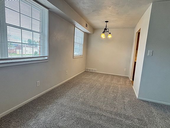 4th image of 605 George St APT 209