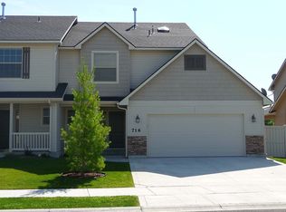 716 N Shadowfox Pl, Eagle, ID 83616
