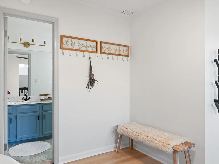 141 N Garden Ct — Photo 28