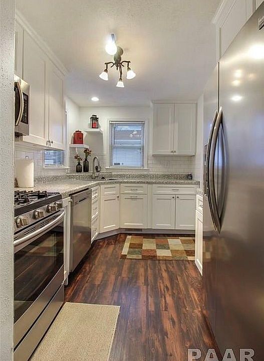 1st image of 1003 E Paris Ave