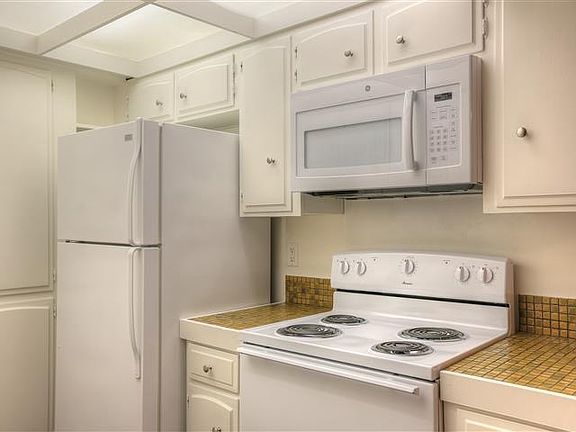 5th image of 2400 E 2nd St APT 112
