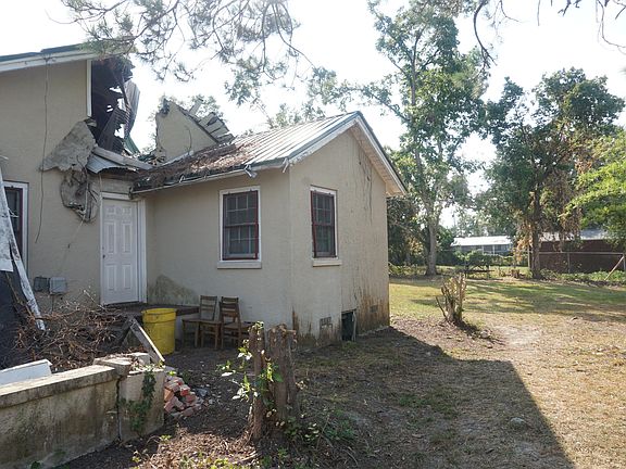 3rd image of 2989 Smith St
