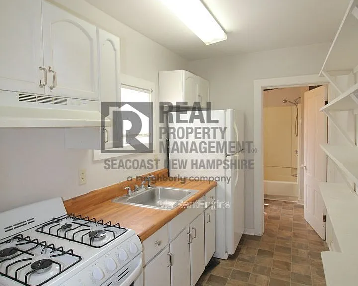 40 Grove St #2 — Photo 8