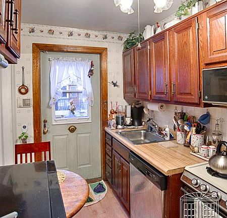 2nd image of 39-95 48th St