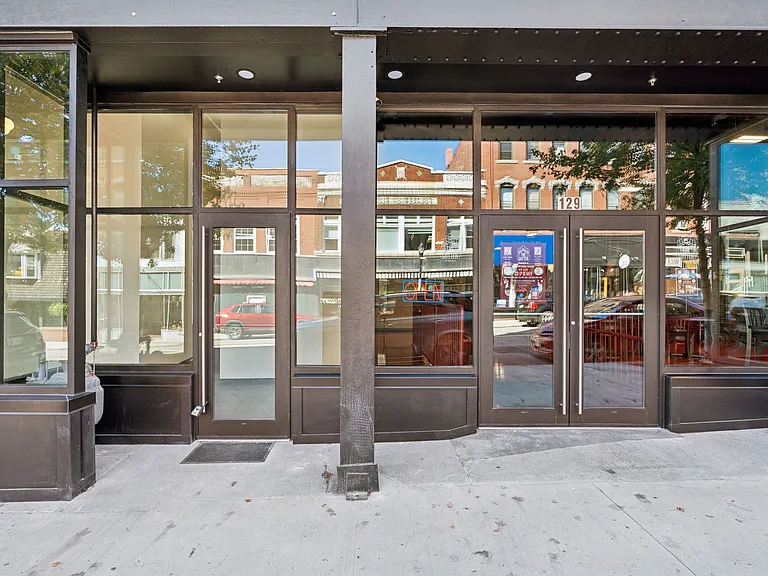129 Main St #302 — Photo 39