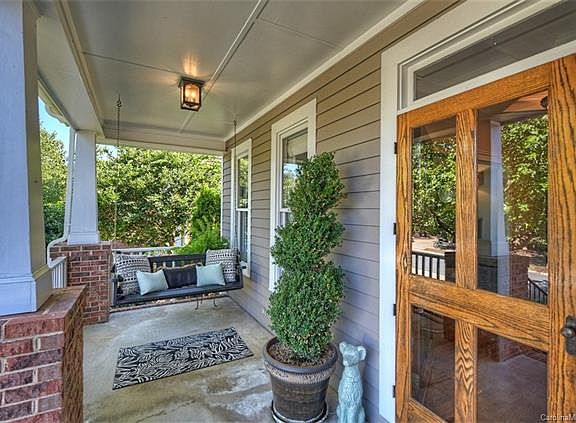 3rd image of 810 Wismar Ct