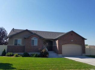 923 W 75 N, Clearfield, UT 84015