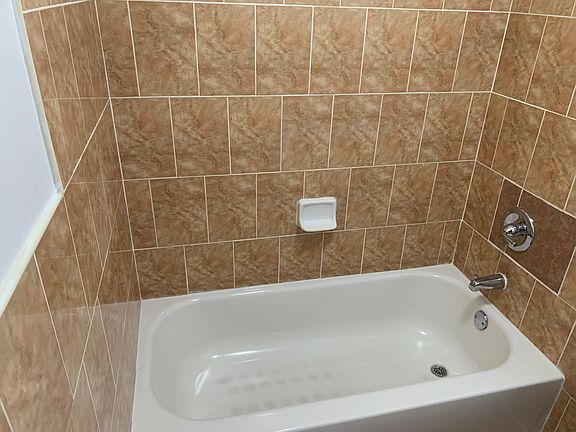 4th image of 5712 Flatlands Ave Floor 1