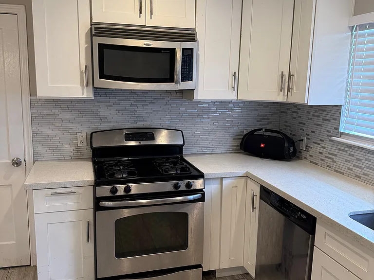 6310 Belarbor St — Photo 39