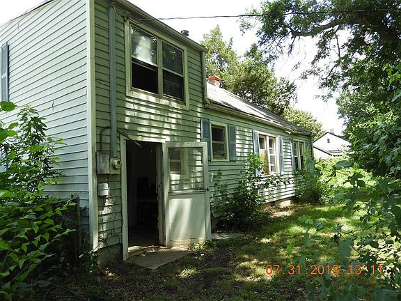 2nd image of 1726 NE 19th St