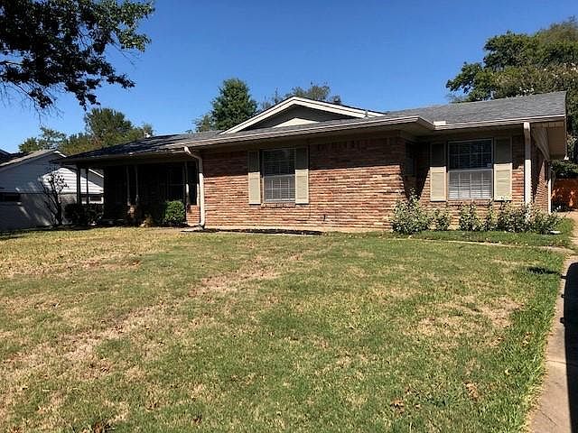 1st image of 1409 Lakewood Dr
