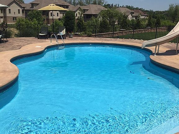 5th image of 651 Ashton Ct