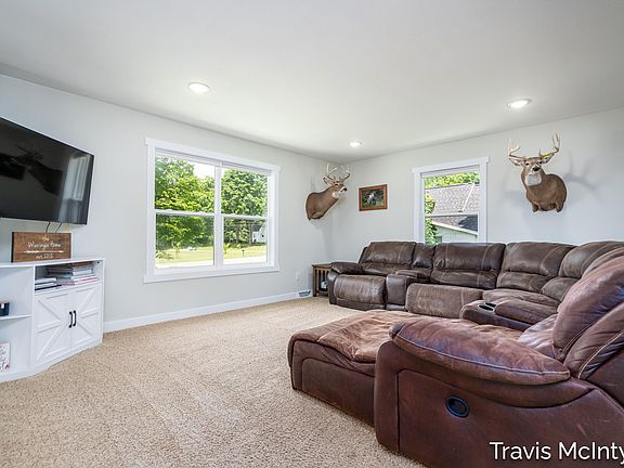 4th image of 8022 Kraft Ave SE