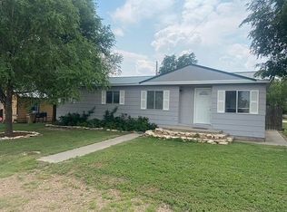 345 N 9th St, Holly, CO 81047