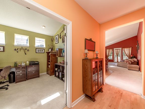 Den / Dinning Room Before