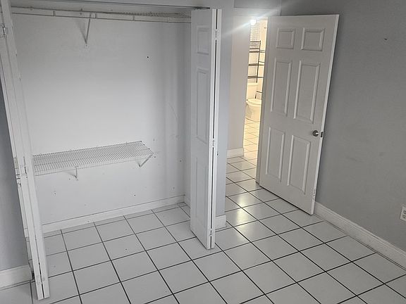 3rd image of 600 NW 32nd Pl APT 109