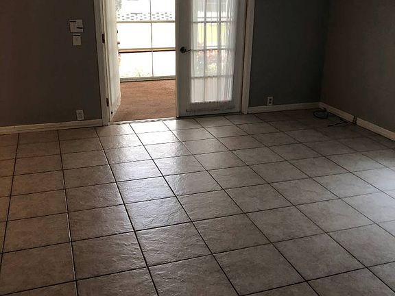 2nd image of 5523 Seven Oaks Dr