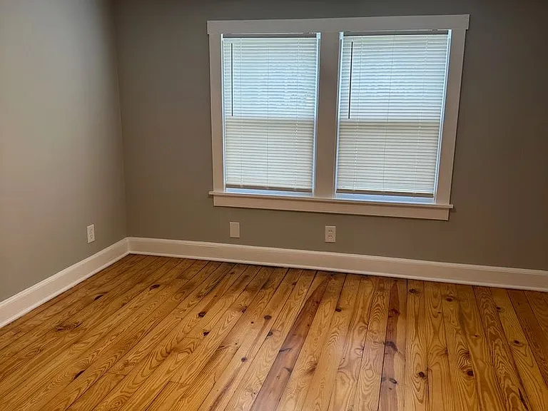 155 Royal Ave — Photo 11