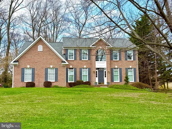 2207 Queensbury Dr, Fallston, MD 21047