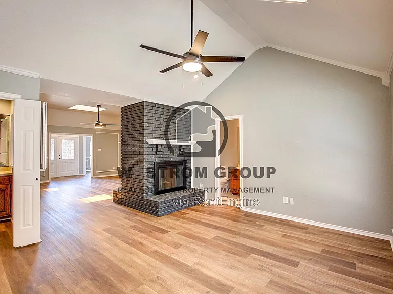 3914 Meadow Dr — Photo 21