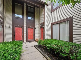24225 Evergreen Rd, Southfield, MI 48075