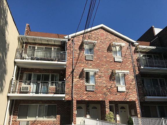 3rd image of 2566 45th St APT 2