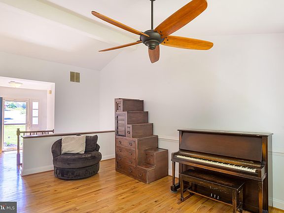 3rd image of 3707 John Barnes Ln