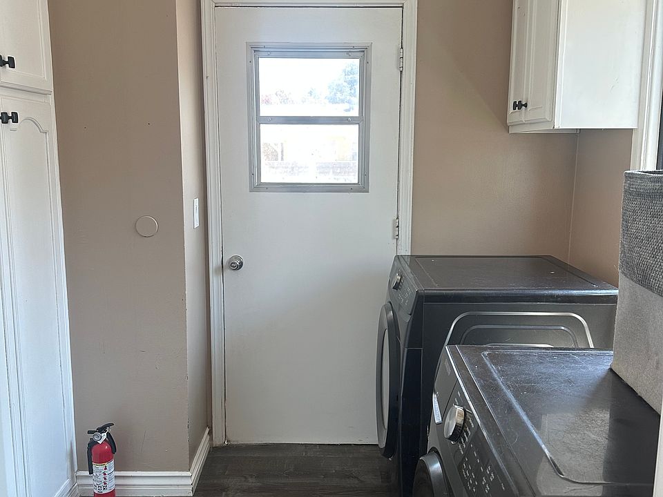 1st image of 15900 Stare St