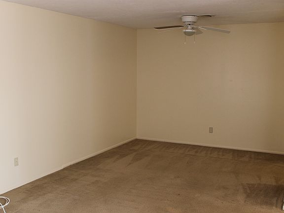 5th image of 2311 Skylark Dr APT A