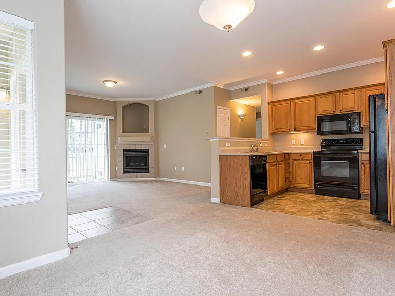 10030 E CAROLINA DR 103 DENVER-large-014-004-Dining RoomKitchen-1500x1000-72dpi_07112024