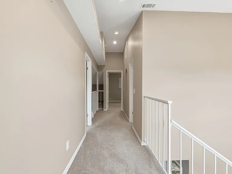 7528 Fenwick Cove Ln — Photo 24