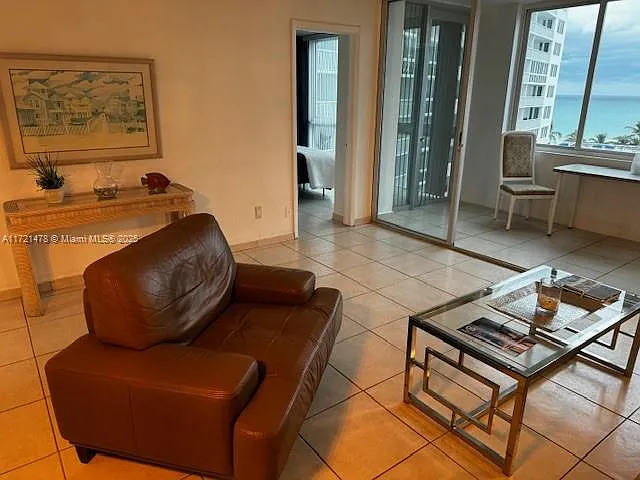 5401 Collins Ave #430 — Photo 24