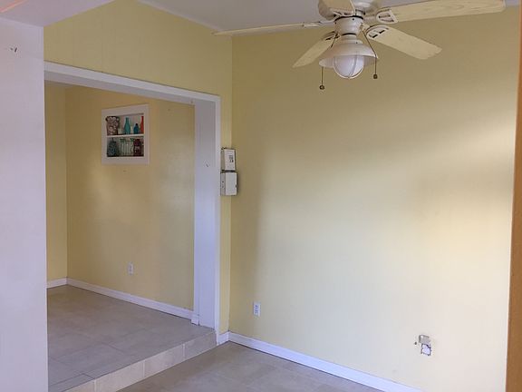 2nd image of 1700 Nassau St
