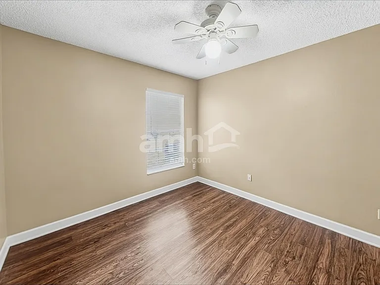 1428 Abberton Dr — Photo 12