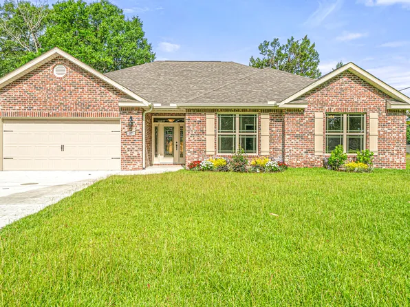 57 Port Dixie Blvd, Shalimar, FL 32579