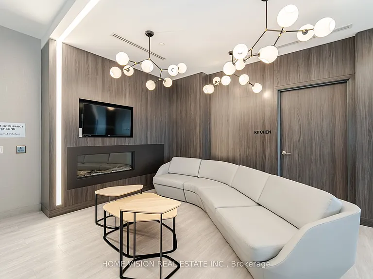 30 Samuel Wood Way E #409 — Photo 28