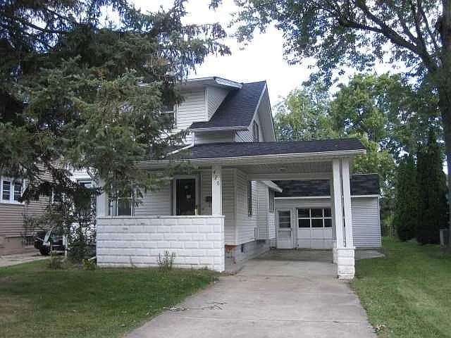 426 Hillside Dr photo 1