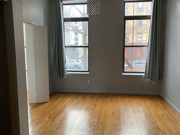 3rd image of 405 E 116th St APT 2